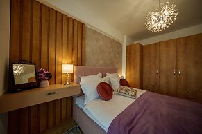 ROYALE SUNDANCE 305 iNFINITY