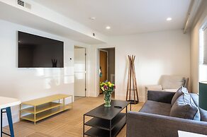 Little Mod Hotel at the University