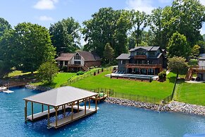 Elysian Shores W/heated Pool & Optional Boat Rental