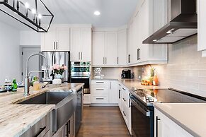 Elysian Shores W/heated Pool & Optional Boat Rental