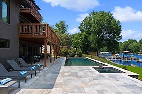 Elysian Shores W/heated Pool & Optional Boat Rental