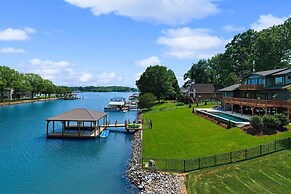 Elysian Shores W/heated Pool & Optional Boat Rental