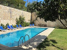 White Suites Icmeler