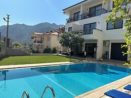 White Suites Icmeler