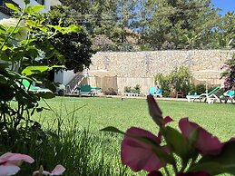 White Suites Icmeler