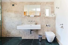 The Walterton Sanctuary - Bright 3bdr Flat