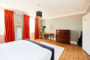 The Walterton Sanctuary - Bright 3bdr Flat