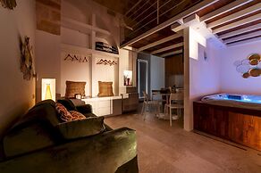 Old Court Luxury Suite Spa