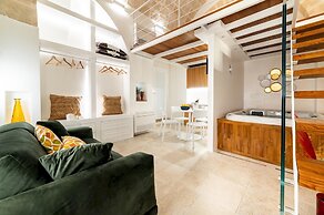 Old Court Luxury Suite Spa