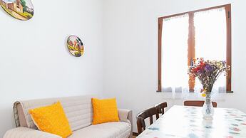 Sandy House in Mandriola