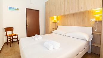 Sandy House in Mandriola