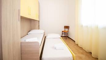 Sandy House in Mandriola