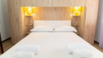 Sandy House in Mandriola