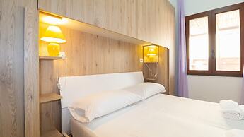 Sandy House in Mandriola