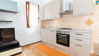 Sandy House in Mandriola