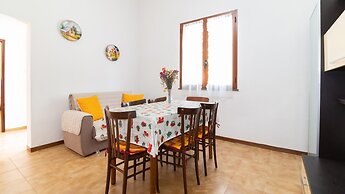 Sandy House in Mandriola