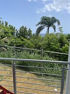 Red Flamboyan Guesthouse