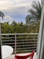 Red Flamboyan Guesthouse