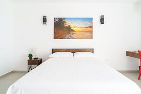 Red Flamboyan Guesthouse