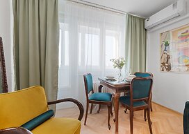 1BDR Apartment Perla Sky