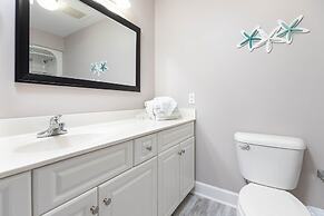 Phoenix West 2007 3 Bedroom Condo by Redawning