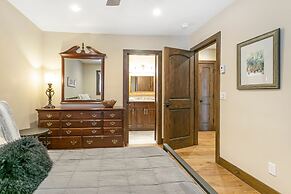 Vail Point 29 3 Bedroom Townhouse by RedAwning