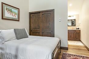 Vail Point 29 3 Bedroom Townhouse by RedAwning