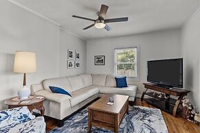 The Gray Whale Cottage 2 Bedroom Home by RedAwning