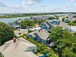 The Gray Whale Cottage 2 Bedroom Home by RedAwning