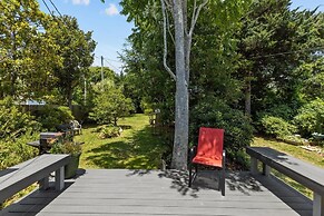 The Gray Whale Cottage 2 Bedroom Home by RedAwning