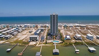 Mustique 1602 4 Bedroom Condo by RedAwning