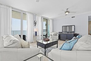 Mustique 1602 4 Bedroom Condo by RedAwning