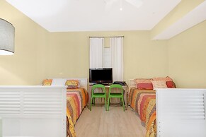 Mustique 1602 4 Bedroom Condo by RedAwning