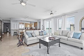 Mustique 1602 4 Bedroom Condo by RedAwning