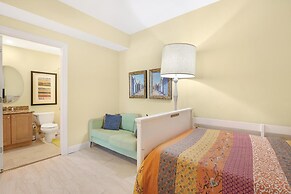 Mustique 1602 4 Bedroom Condo by RedAwning