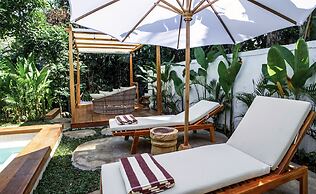 Hutan Villa by EVDEkimi