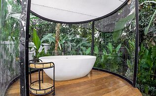 Hutan Villa by EVDEkimi