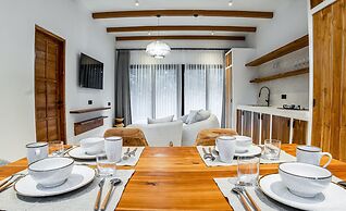 Hutan Villa by EVDEkimi