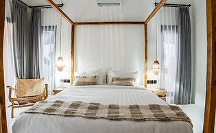 Hutan Villa by EVDEkimi