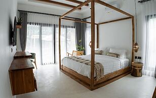 Hutan Villa by EVDEkimi