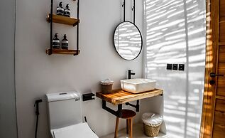 Hutan Villa by EVDEkimi