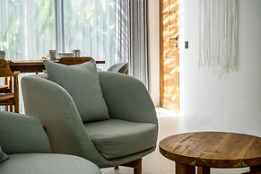 Hutan Villa by EVDEkimi