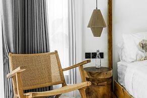 Hutan Villa by EVDEkimi