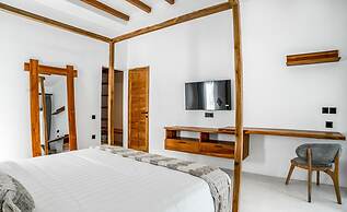 Hutan Villa by EVDEkimi