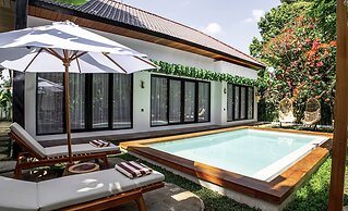 Hutan Villa by EVDEkimi