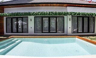 Hutan Villa by EVDEkimi