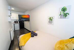 Large Studio Available on First Floor!