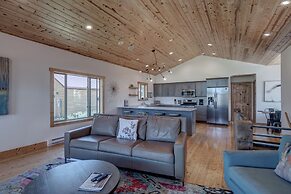 Kussy Chalet at Terry Peak