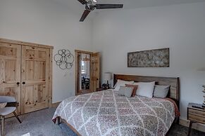 Kussy Chalet at Terry Peak