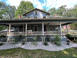 Highland Bed & Breakfast